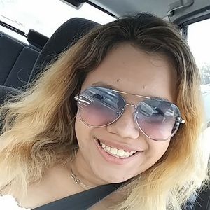 Meet your Posher, Marissa